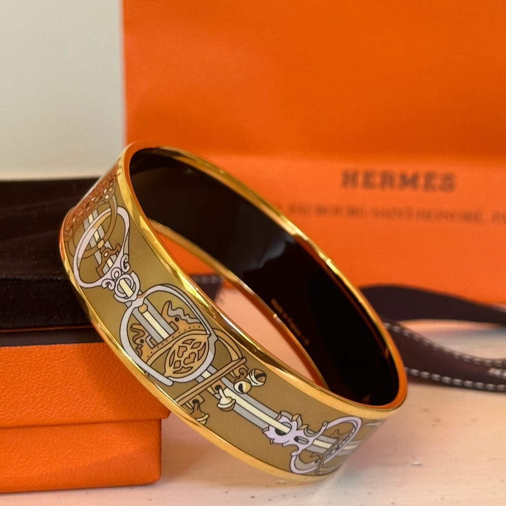 Hermes Concours D’Etriers Enamel Bracelet with Gold-Plated Hardware